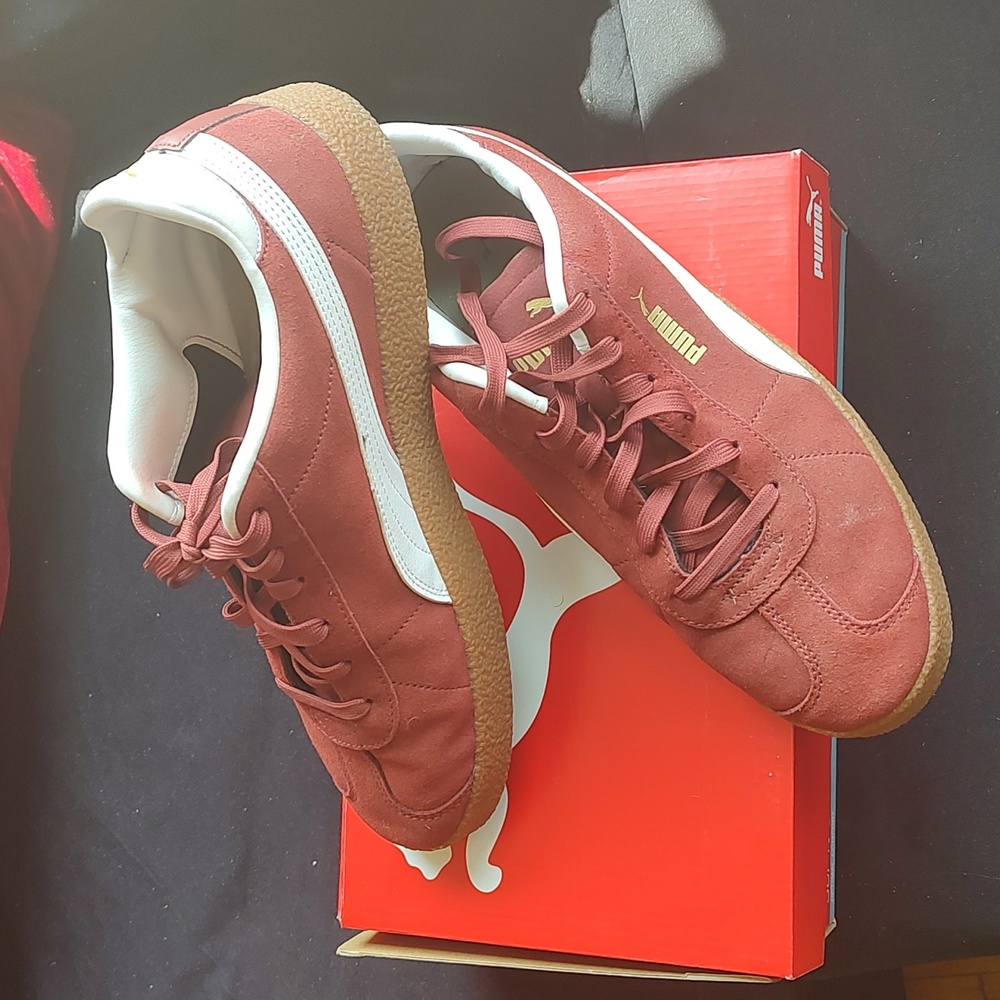 Puma Club Sneakers size 11 Us